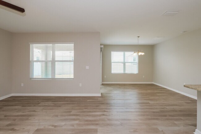Foto del edificio - 14133 Arbor Pines Dr
