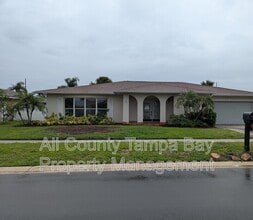 Building Photo - 3931 Venetian Way