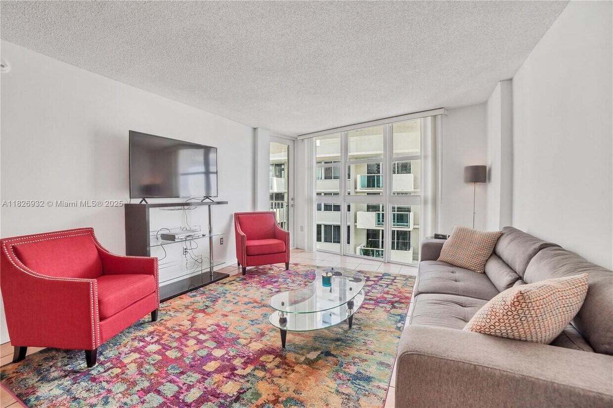 Foto principal - 1228 West Ave