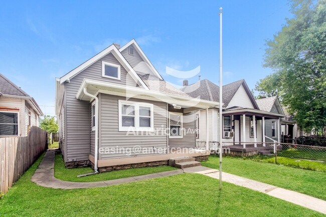Building Photo - 1525 Lawton Ave