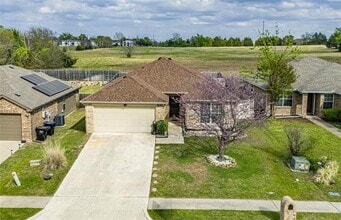 Building Photo - 6505 Graceland Dr