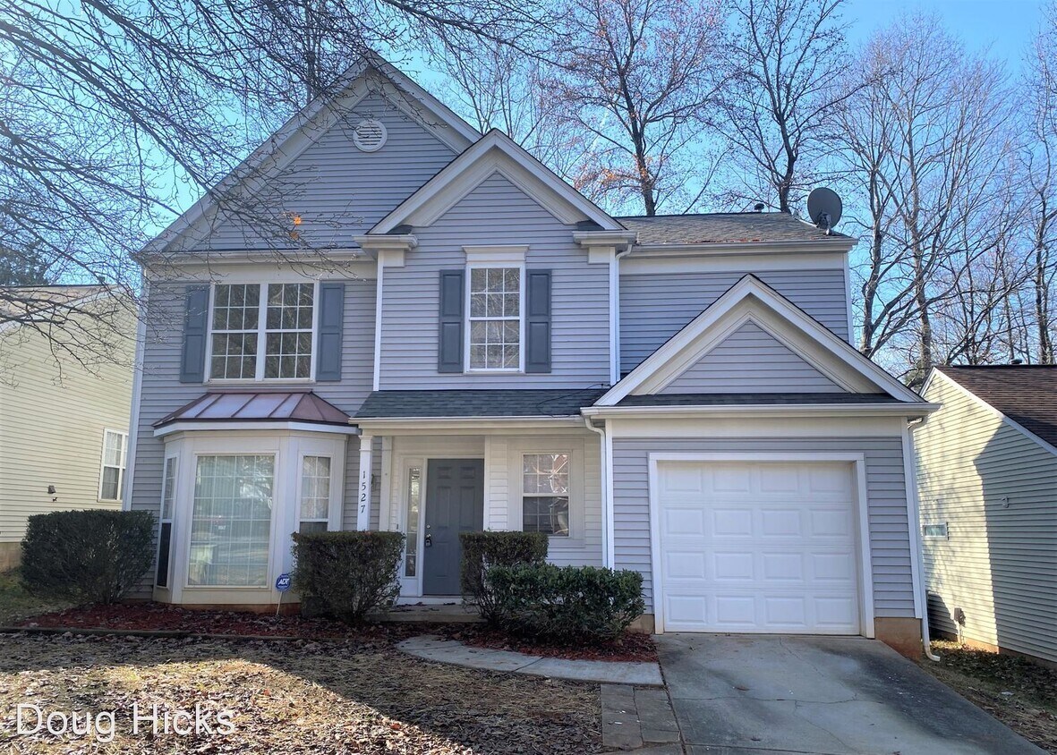 1527 Rumstone Ln, Charlotte, NC 28262 House Rental in Charlotte, NC