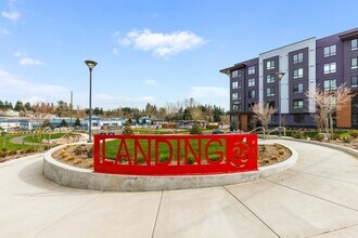 Building Photo - 6901 NE 184th Ln