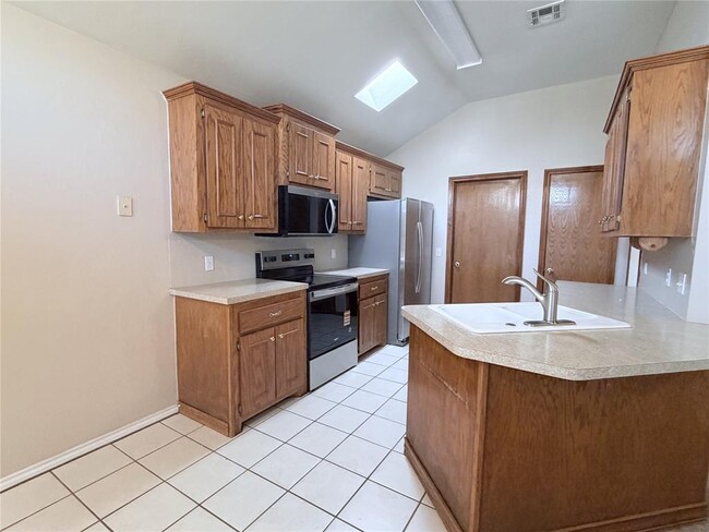 Foto del edificio - 1224 Capitol Dr