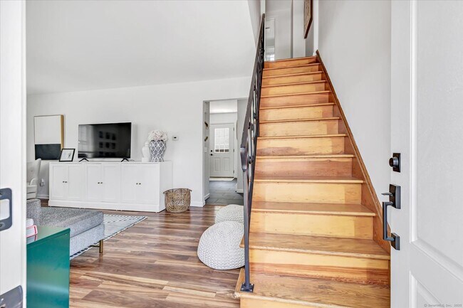 Foto del edificio - 234 Riverview Ave
