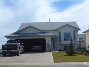 Building Photo - 12609 Crystal Lake Dr