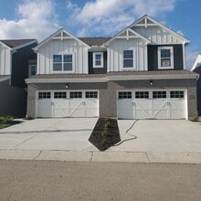 Building Photo - 4972 Pebble Ct