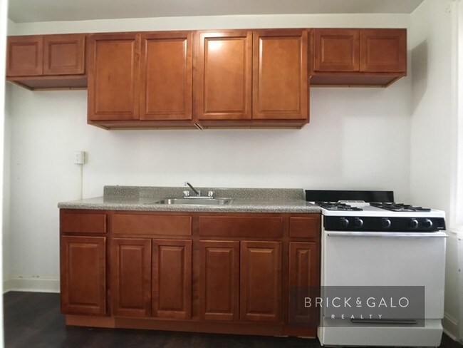 Foto del edificio - 855 E 19th St