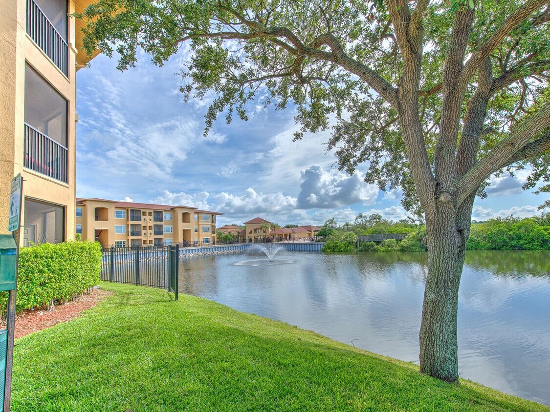very nice 2 bedroom in Beachwalk at Town ... - very nice  2 bedroom in Beachwalk at Town ...