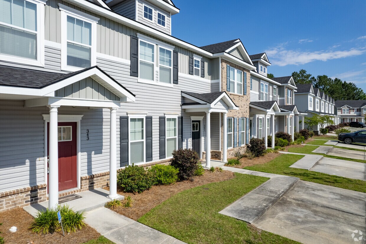 Foto del edificio - Berkley Walk Townhomes