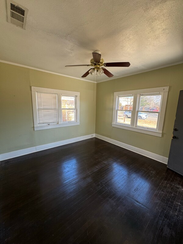 Foto del edificio - 1310 S Jefferson St