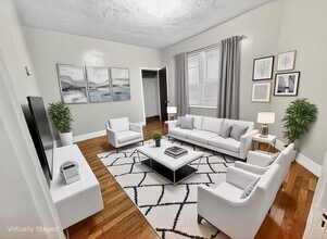 Building Photo - 422 Saratoga St