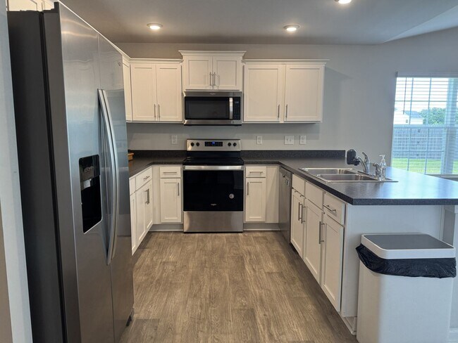 Foto del edificio - Charming Cul-de-Sac Home in Forest Oaks