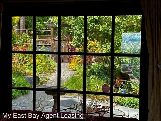 Building Photo - 5 br, 2.5 bath House - 798 Santa Barbara Road
