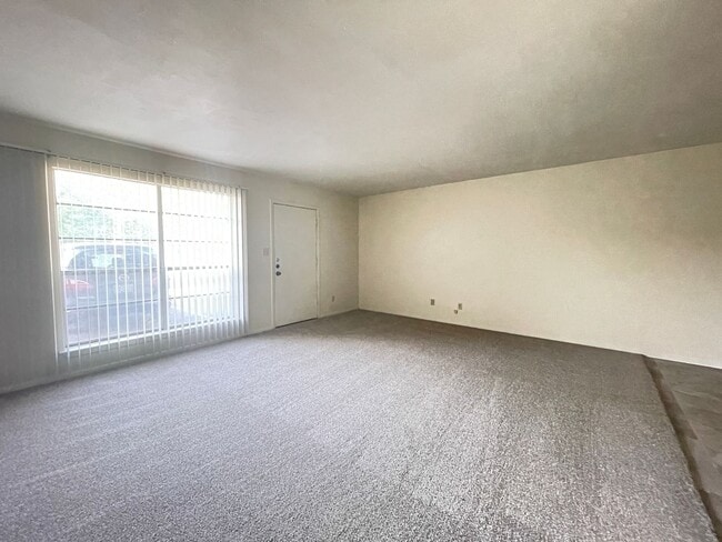 Foto del edificio - 201 W Lincoln Ave