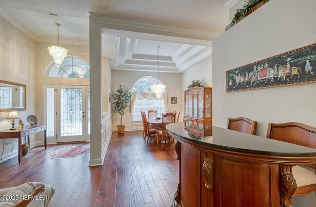 Foto del edificio - 8205 Bay Tree Ln