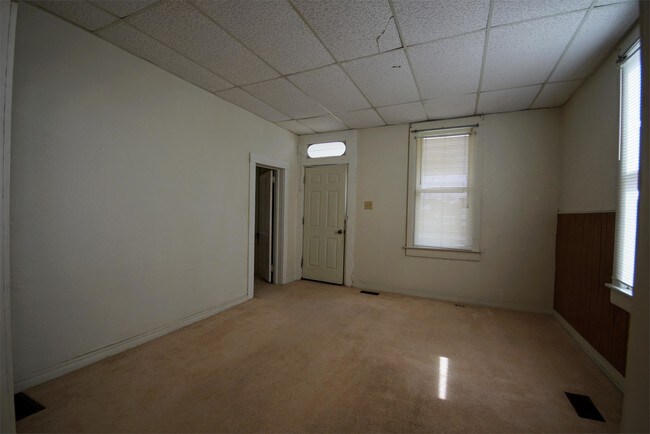 Foto del edificio - 1007 NW Central Ave