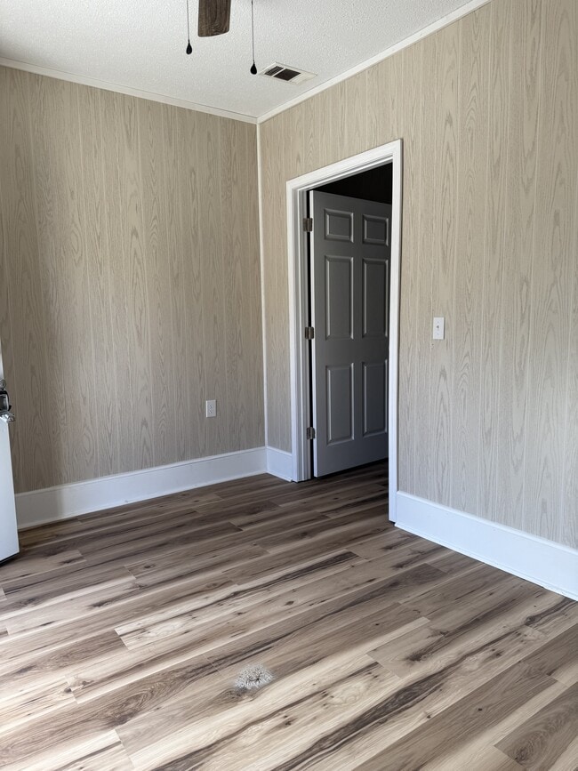 Foto del edificio - 5326 Olin Merritt St