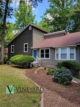 Building Photo - 2964 Forest Chase Terrace NE