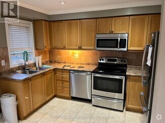 Building Photo - 7155 Fairmeadow Crescent