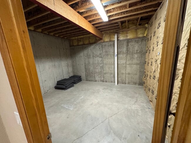 Building Photo - 9299 William Cody Dr