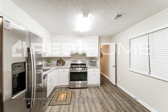 Foto del edificio - 653 N Pointe Knoll Ct