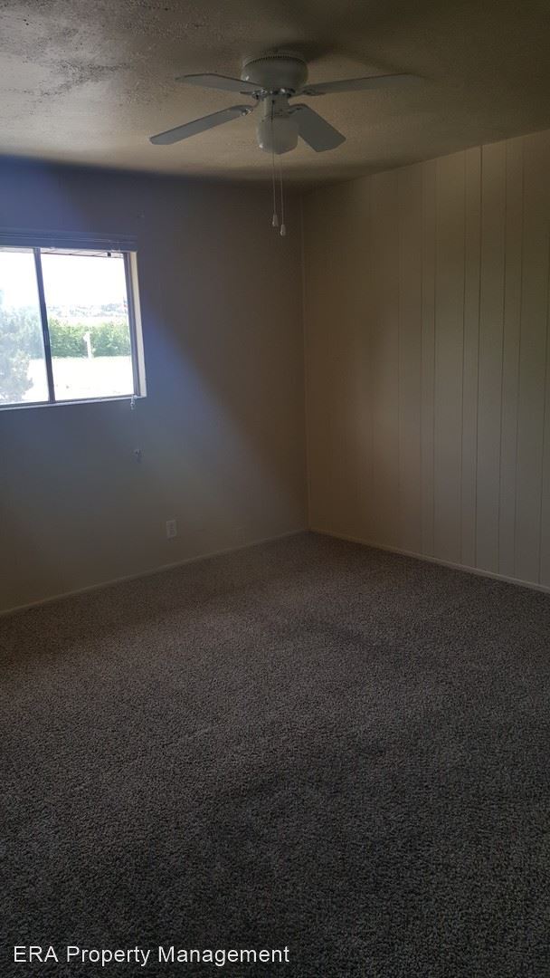 Building Photo - 987 W 400 N