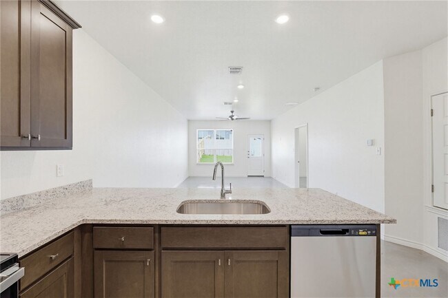 Foto del edificio - 3803 Sugar Hackberry Trl