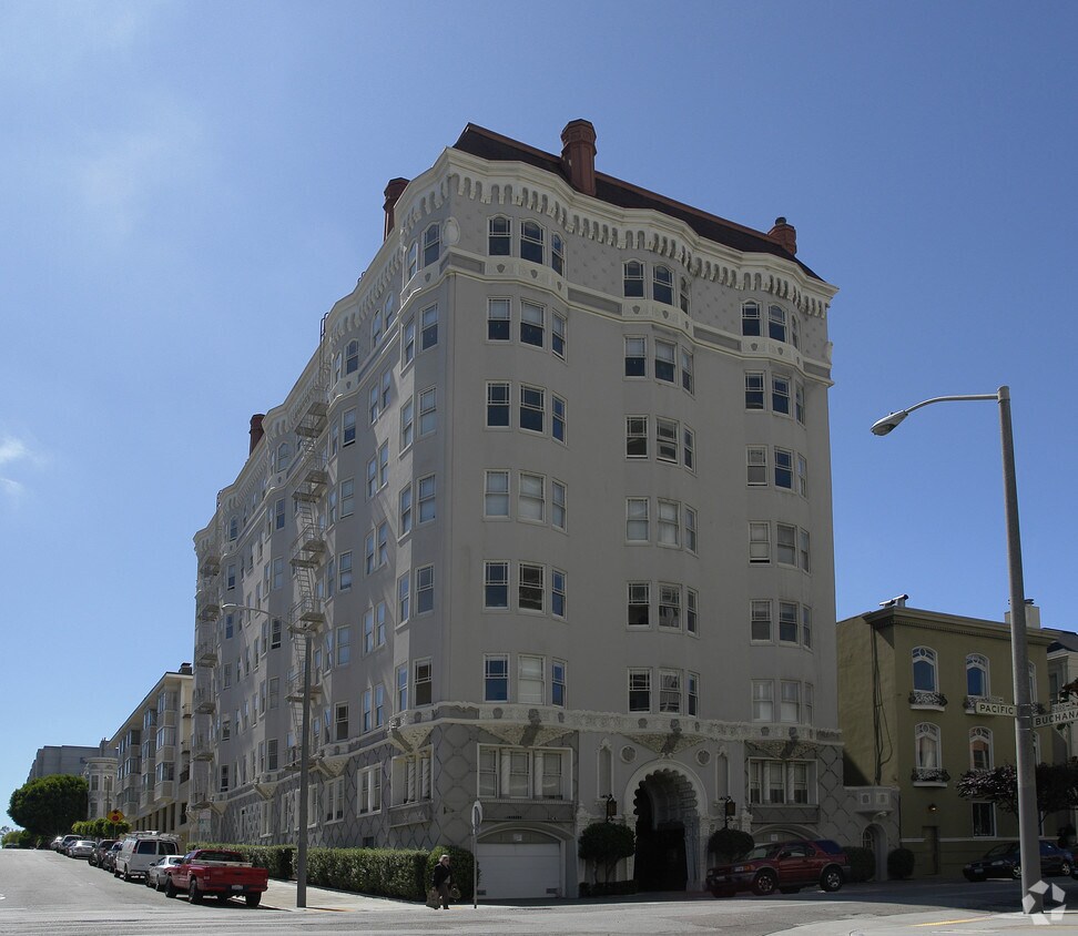 Building Photo - Pacific Heights: Expansive 2nd Floor Flat ...
