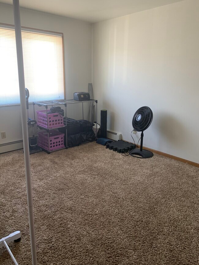 Bedroom 1 - 428 Saratoga Ave