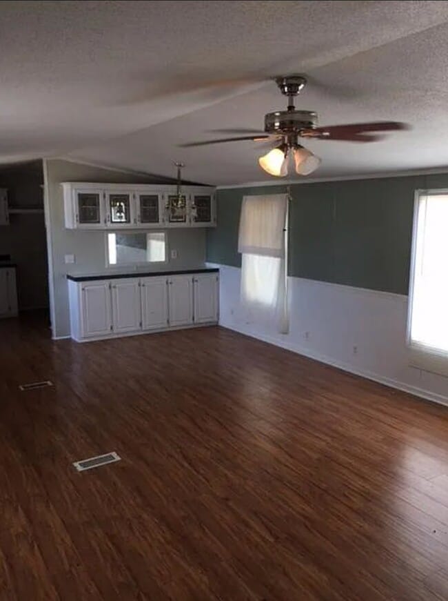 Photo - 12227 FM1957 House