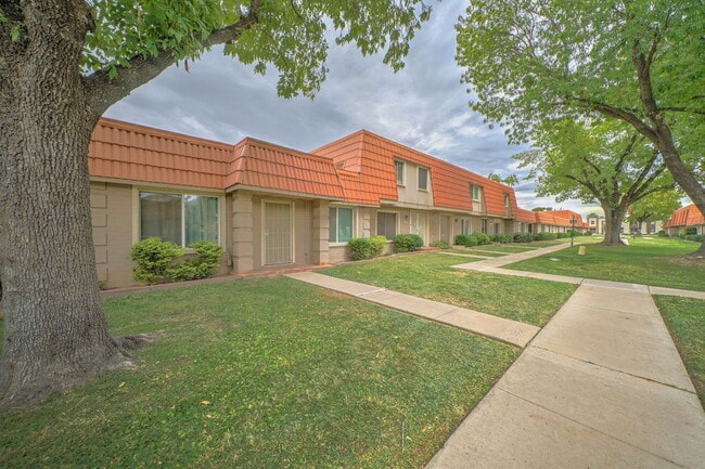 Foto del edificio - 5174 N 83rd St