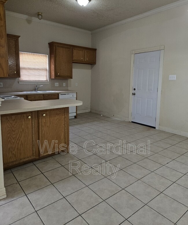 Building Photo - 5117 Albany Ave