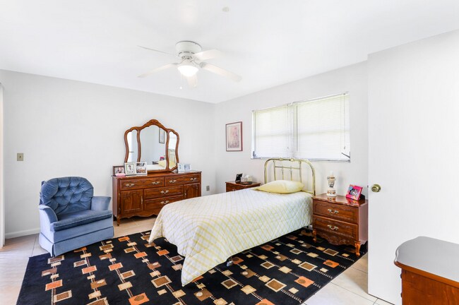 Foto del edificio - 504 SE 6th Terrace