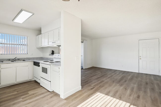 Kitchen - Amber Ridge