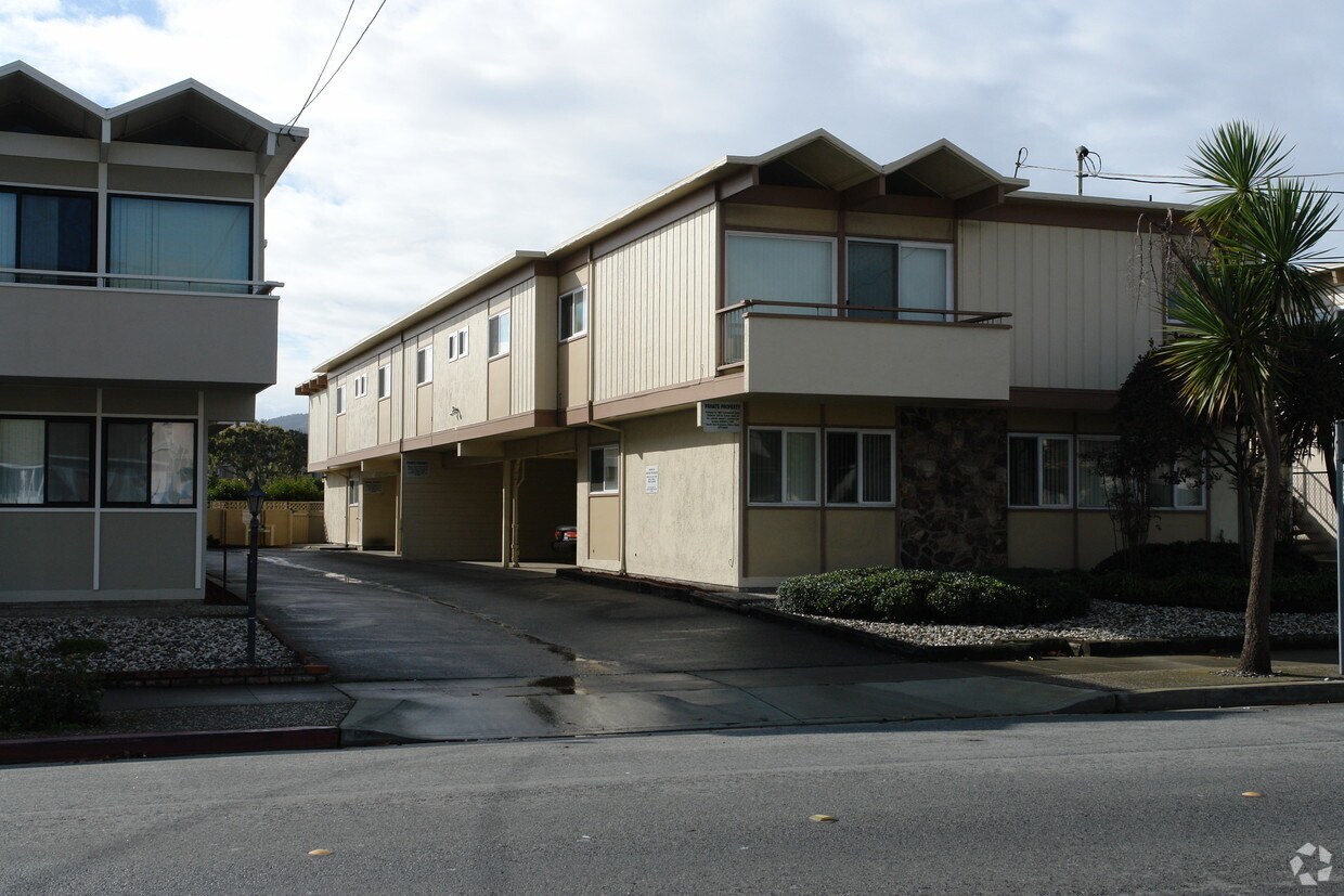 Foto del edificio - 863 Commercial Ave