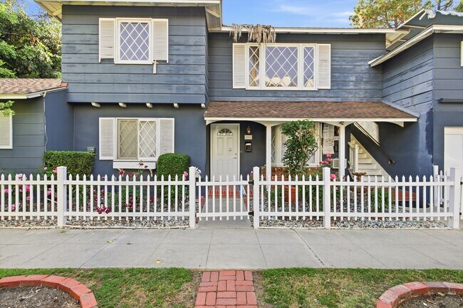 Foto del edificio - 12334 Moorpark St