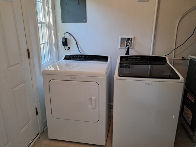 Foto del edificio - 1917 Plyers Mill Rd