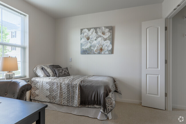 2 habitaciones/ 1 baño - Eden Park Senior Apartments