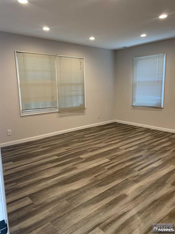 Foto del edificio - 295 Park Ave