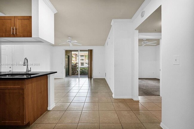 Foto del edificio - 6565 Emerald Dunes Dr