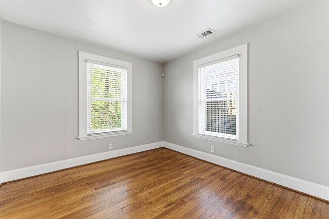 Foto del edificio - 202 Warren St SE