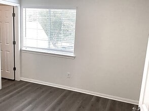 Building Photo - 910 Redcrest Springs Ct