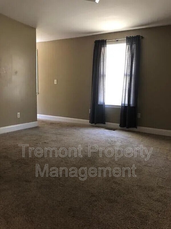 Foto del edificio - 108 Lawn St