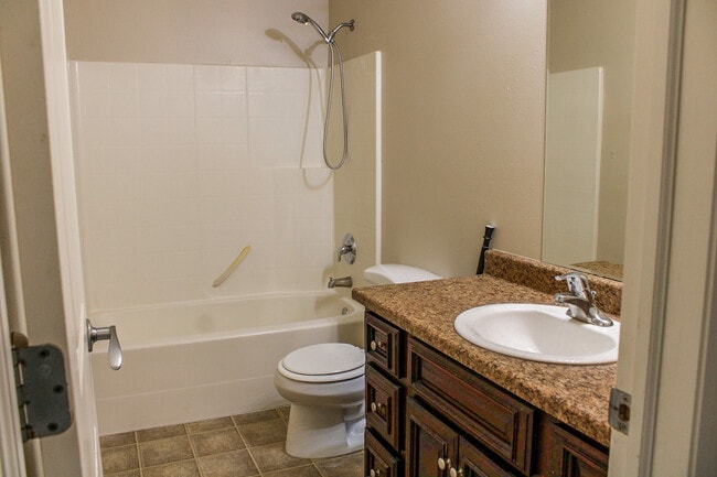 Building Photo - 462 W 1490 N