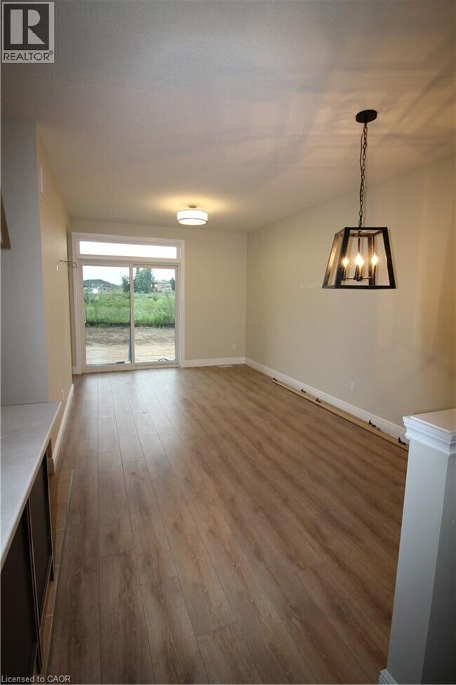 Building Photo - 1395 Bleams Rd