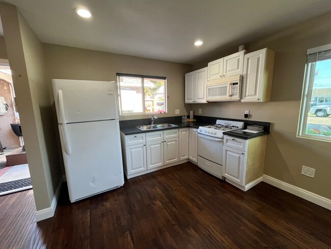 Building Photo - 5773 Venturi Dr