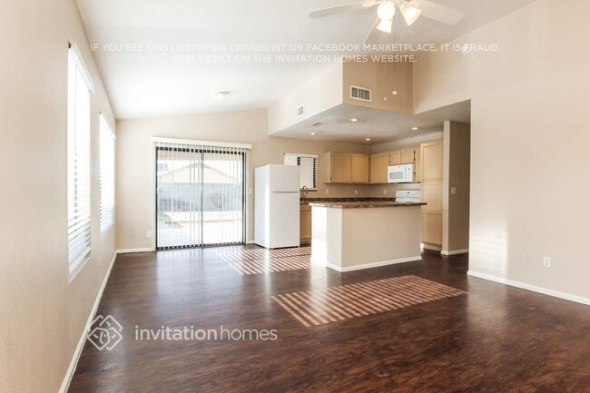 Building Photo - 3127 W Donald Dr