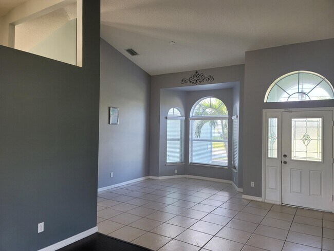 Foto del edificio - 798 SW McCall Rd