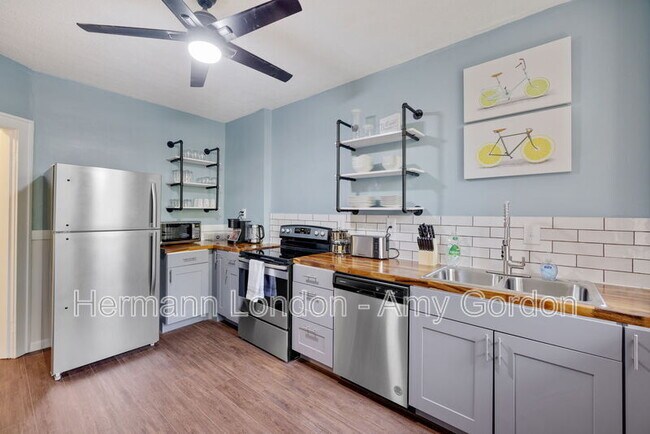 Foto del edificio - 6024 Dewey Ave